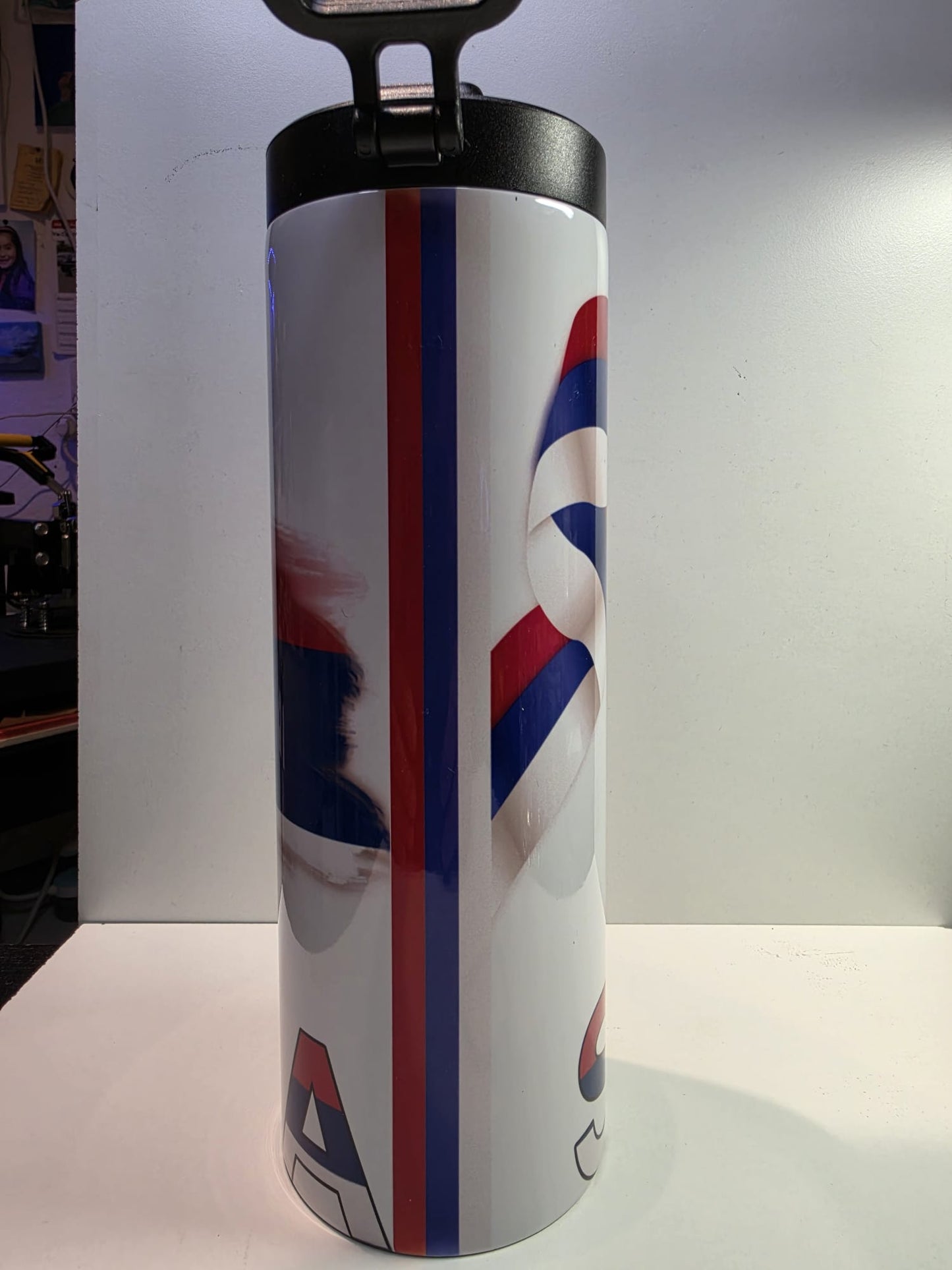 Thermo Flasche Serbien 600ml