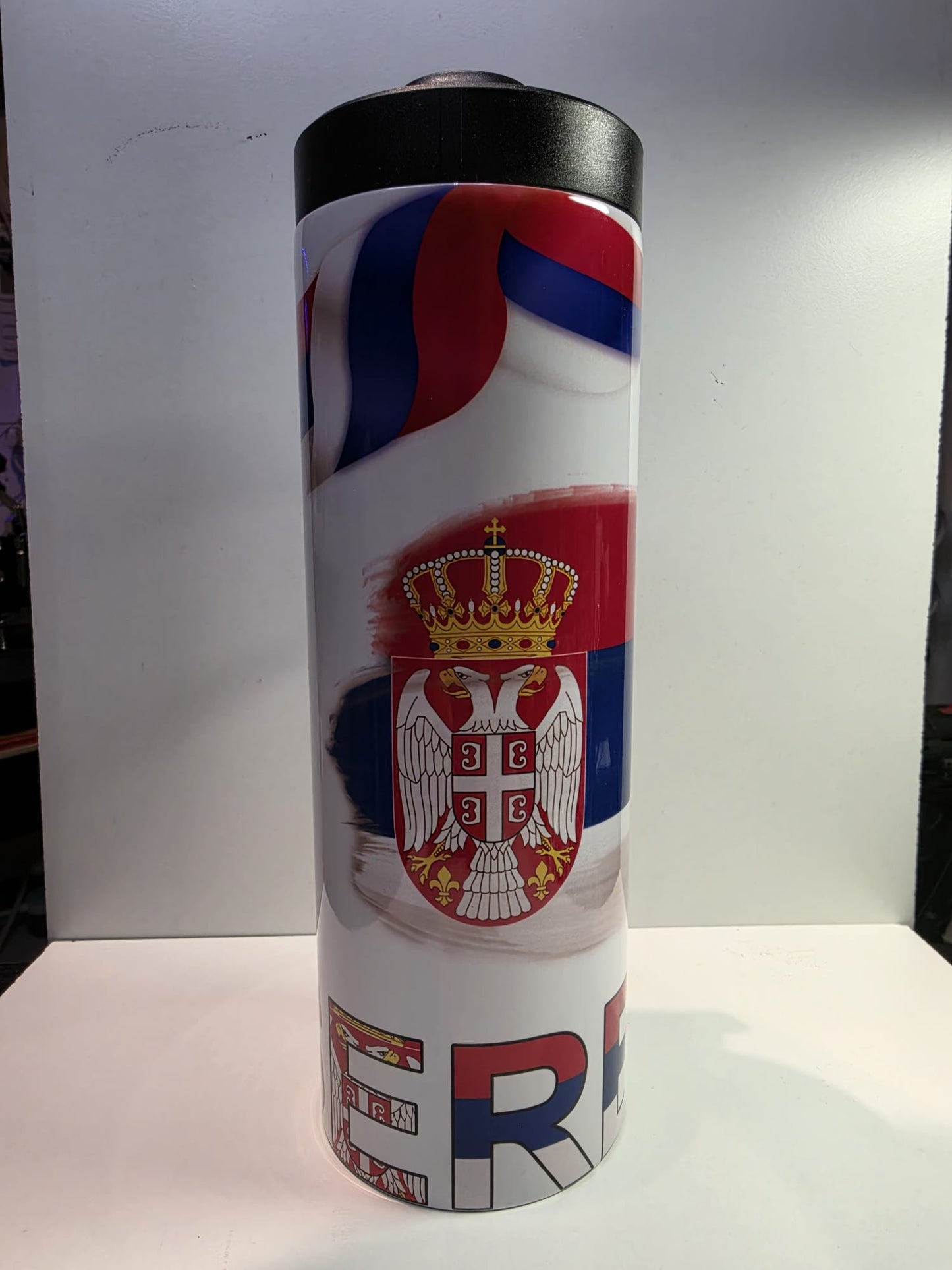 Thermo Flasche Serbien 600ml